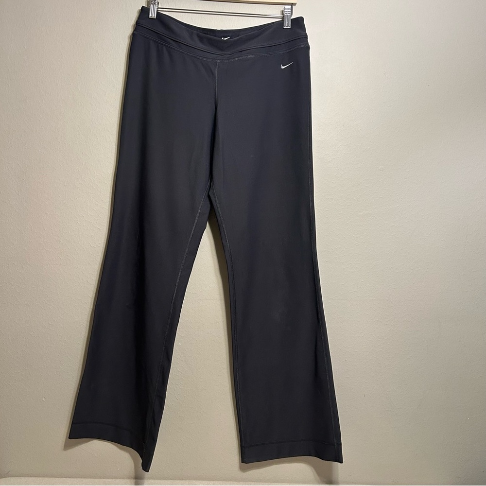 Nike Women Be Strong Dri-FIT Training Dark Gray Yoga Pants Wide Leg‎ Size L Tall